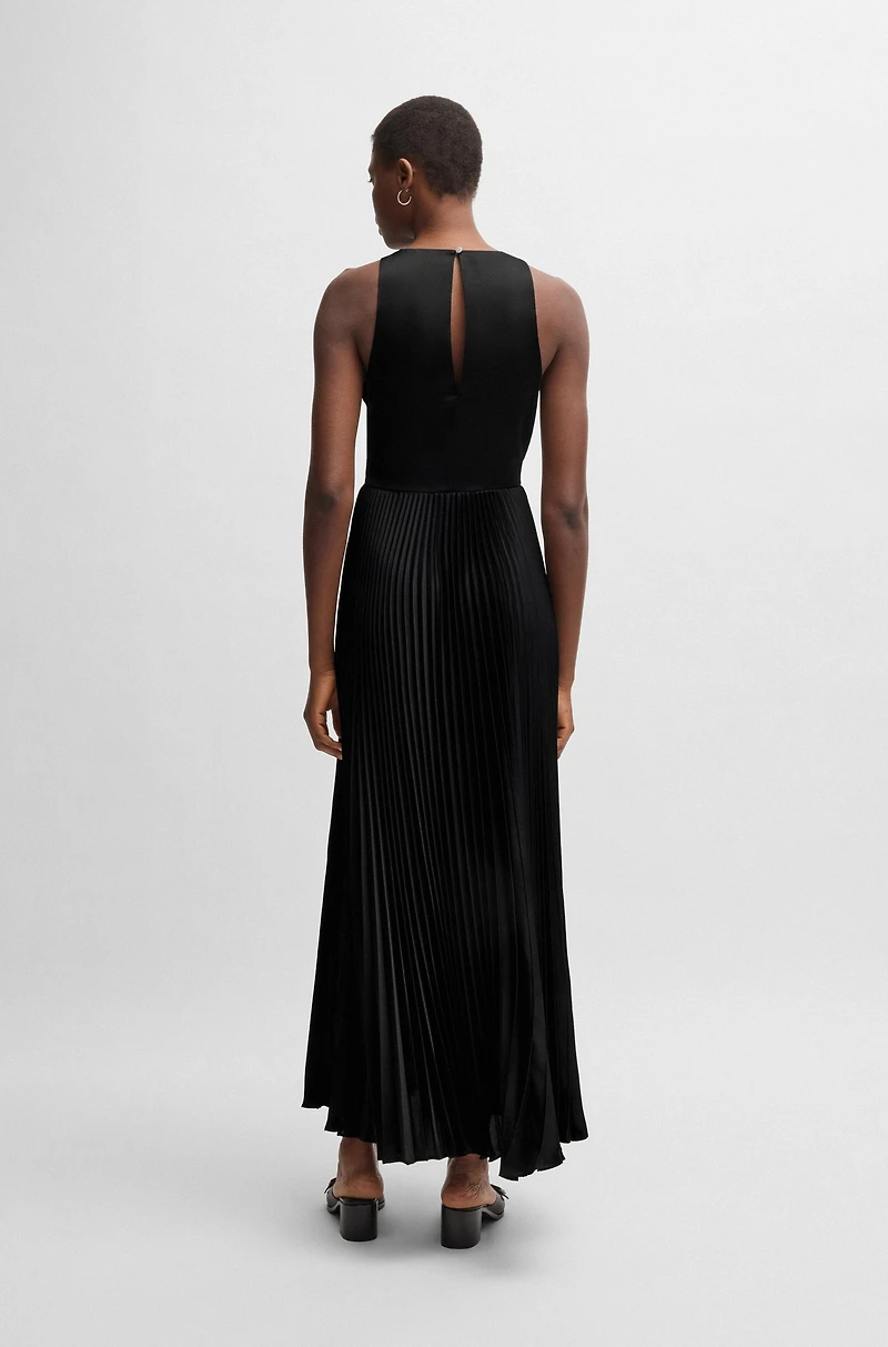 Maxi dress hammered satin with plissé skirt