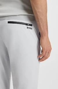 Slim-fit chinos stretch seersucker