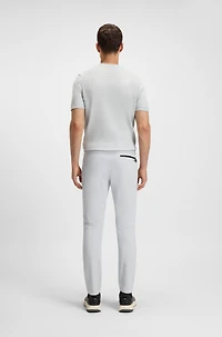 Slim-fit chinos stretch seersucker