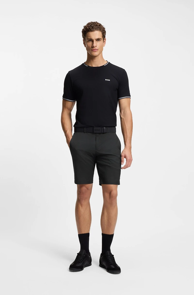 Easy-iron shorts with water-repellent finish