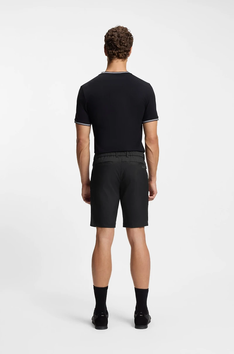 Easy-iron shorts with water-repellent finish