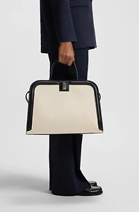 Ariell tote bag with removable pouch