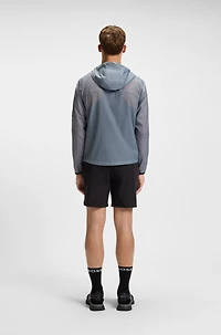 Packable water-repellent jacket lightweight ripstop fabric