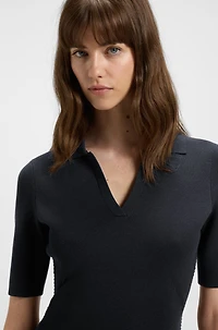 Knitted dress with skipper collar