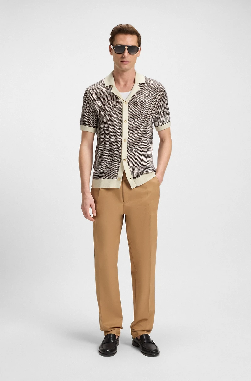 Cotton knit cardigan a regular fit