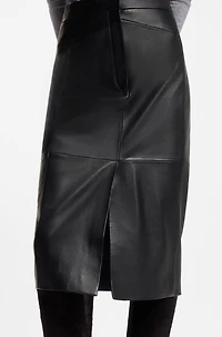 Pencil skirt lustrous leather