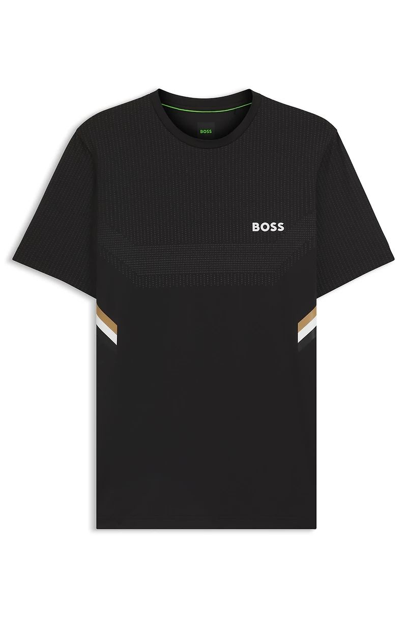 Active slim-fit T-shirt with moisture management
