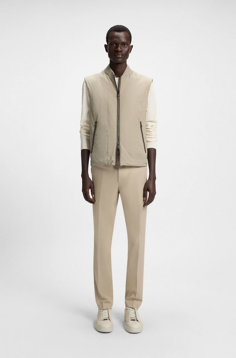 Water-repellent gilet with tonal binding