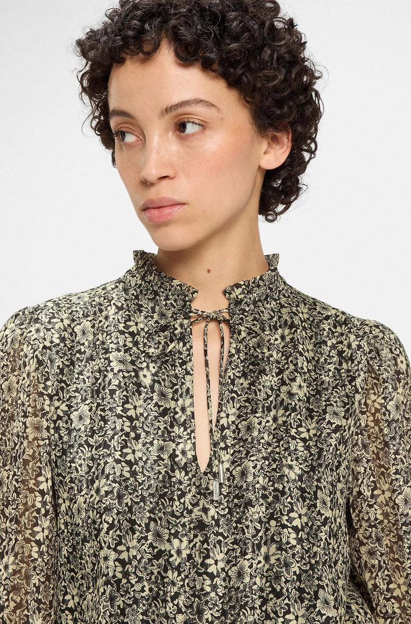 Relaxed-fit blouse printed seersucker