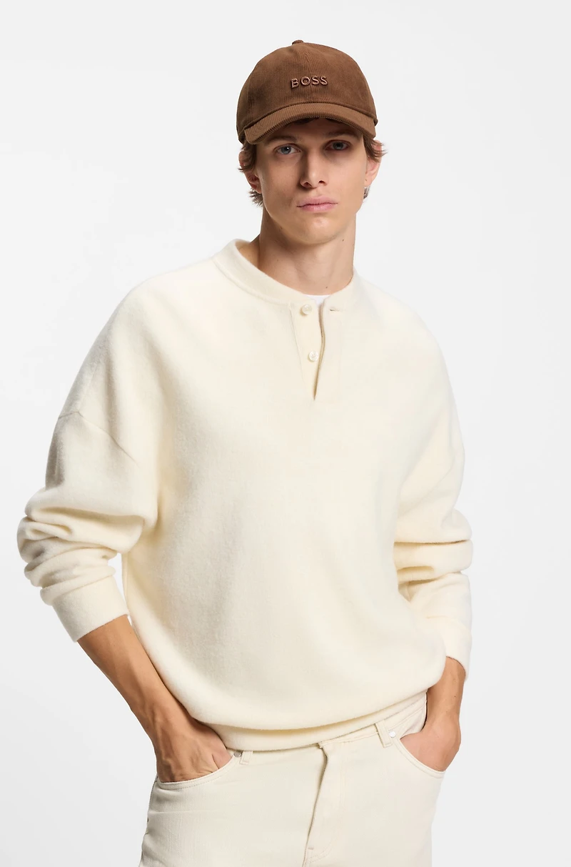 Embroidered-logo cap in baby corduroy