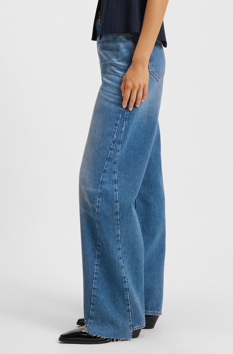 Relaxed-fit jeans with stepped hems