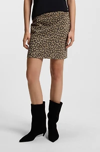 Mini skirt leopard jacquard