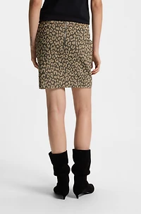 Mini skirt leopard jacquard