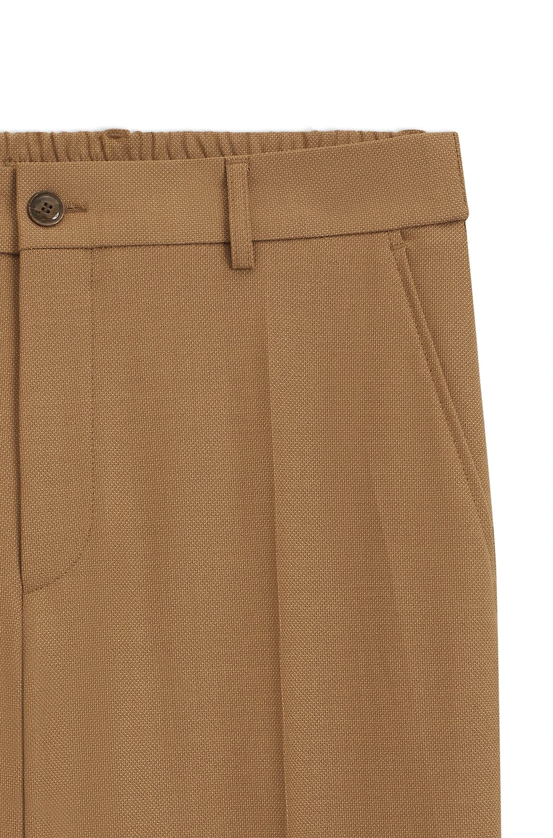 Tapered-fit trousers machine-washable stretch fabric