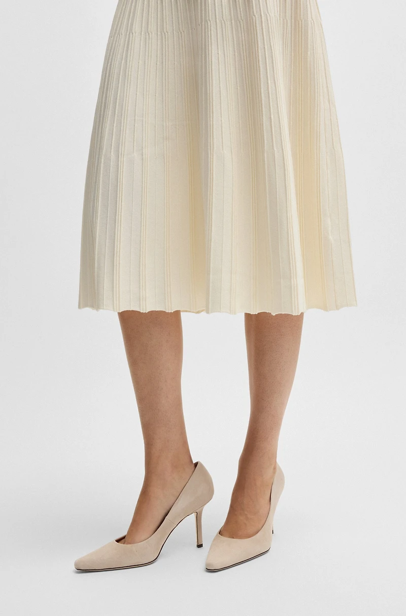 Suede pumps with GAIT-TECH® insole