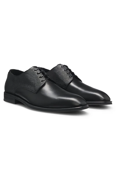 Structured and plain Derby shoes leather