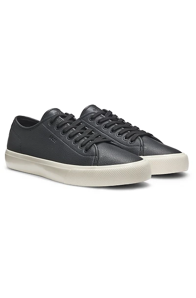 Low-top trainers grained faux leather