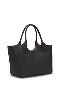 Tote bag in grained leather with logo lettering