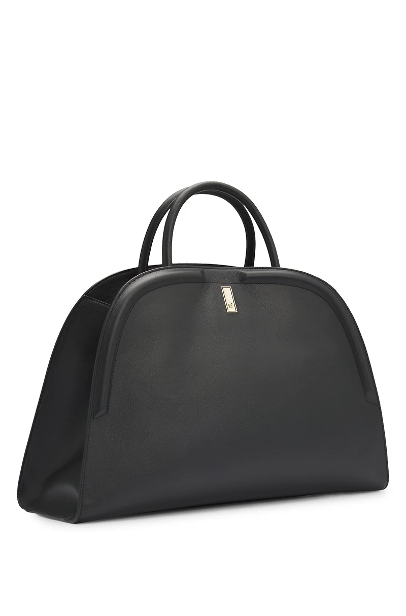 Ariell tote bag in grained leather with detachable strap