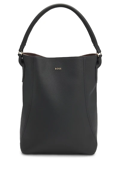 Bucket bag in grained leather