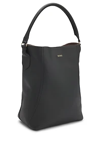 Bucket bag in grained leather