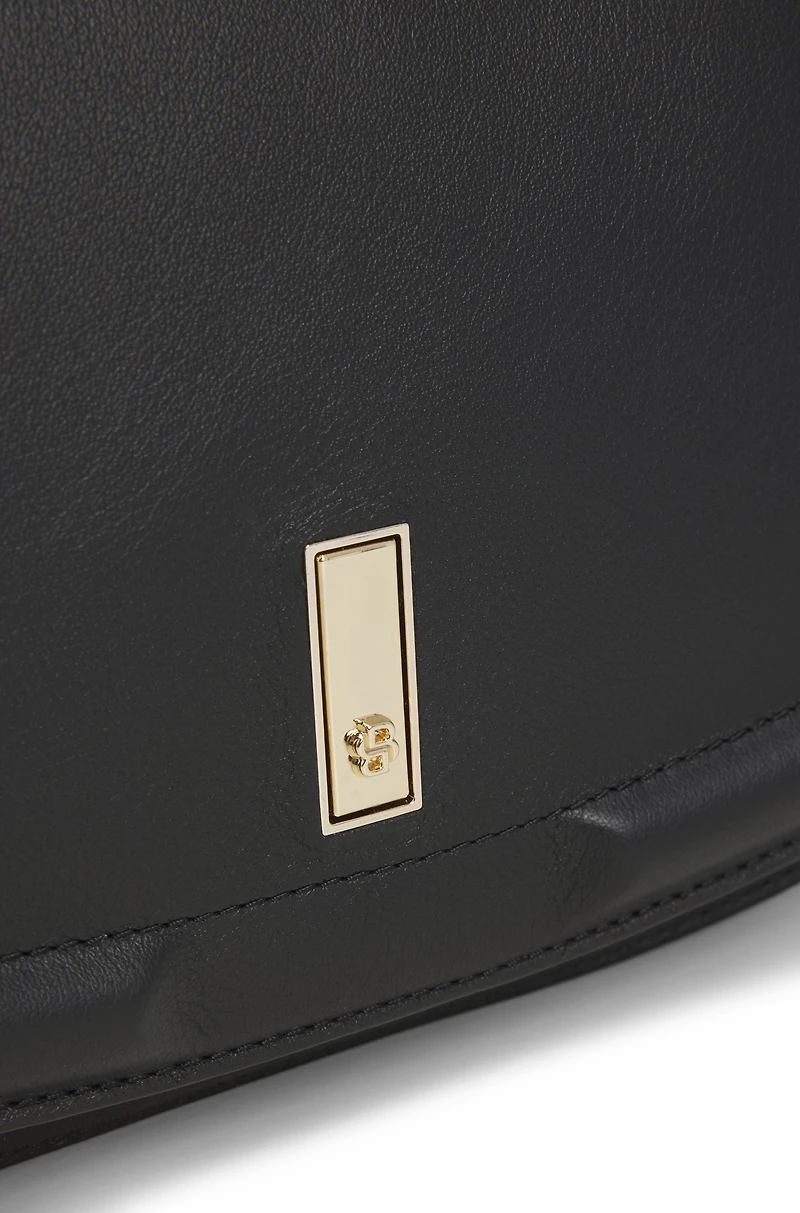 Ariell saddle bag in grained leather