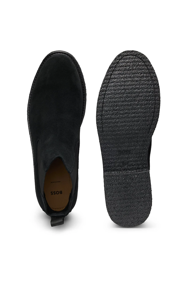 Elasticated-panel Chelsea boots suede