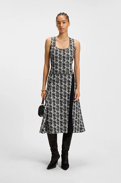 Sleeveless dress patterned feather tweed