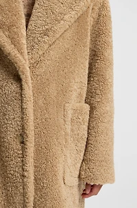 Teddy coat with adjustable collar