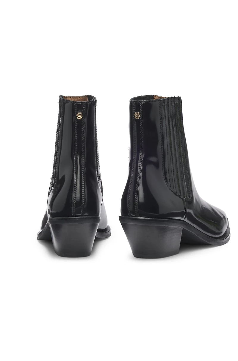 Cuban-heel ankle boots polished leather