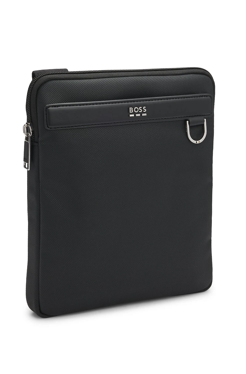Reporter bag with smooth and structured finishes