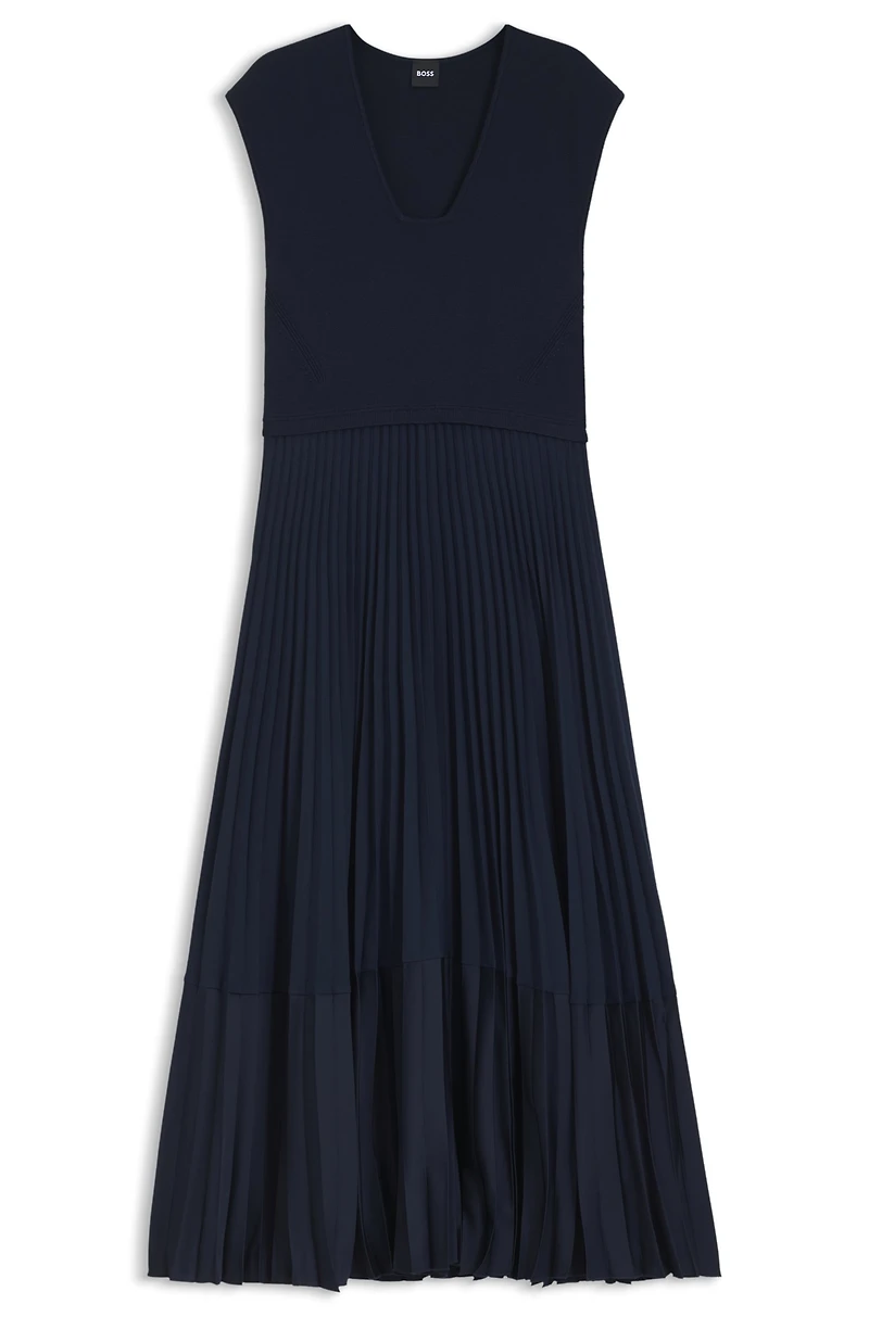 Knitted dress with plissé skirt part