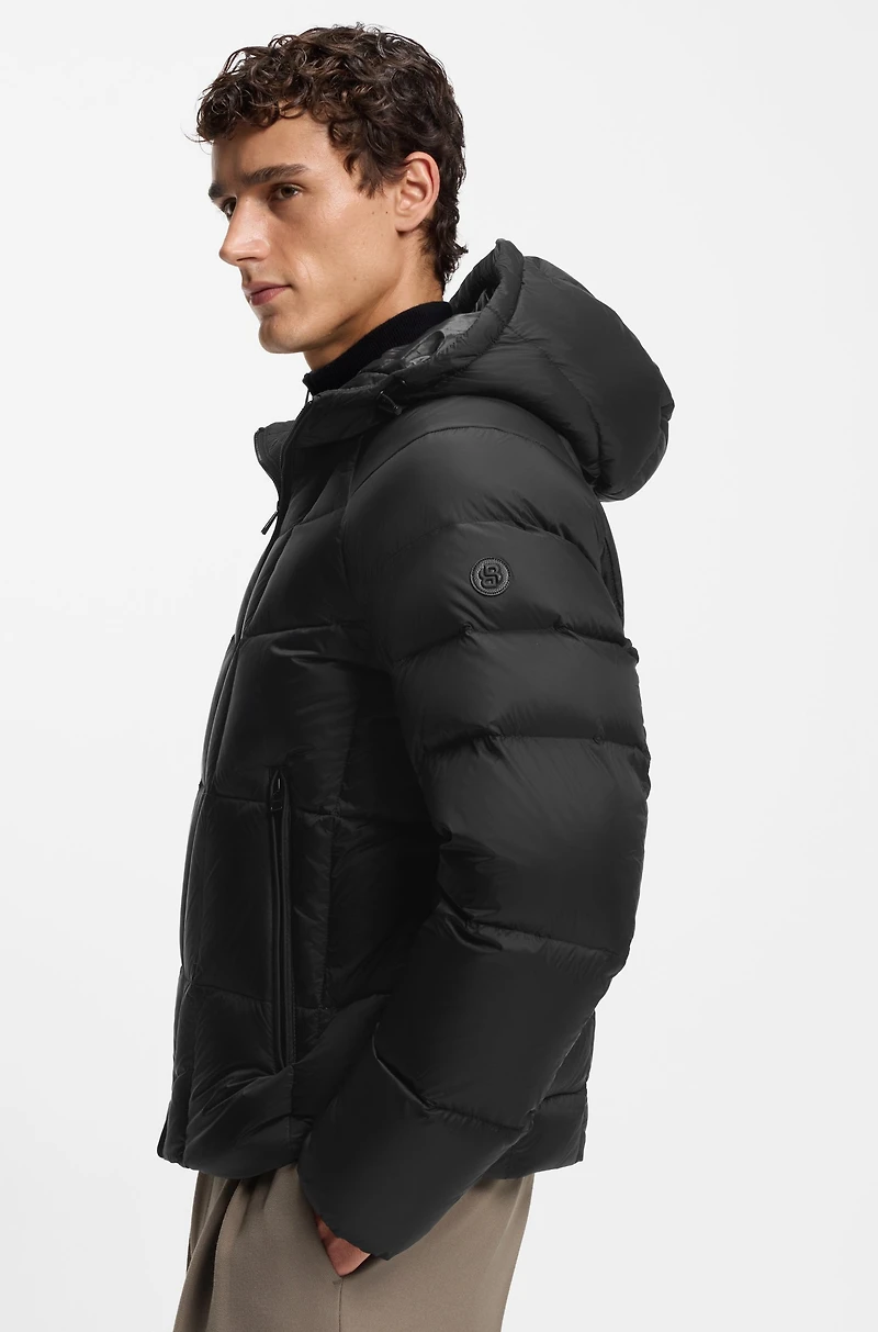 Taffeta jacket with water-repellent finish