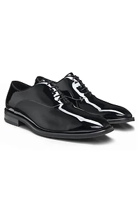 Oxford shoes patent leather