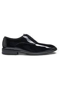 Oxford shoes patent leather