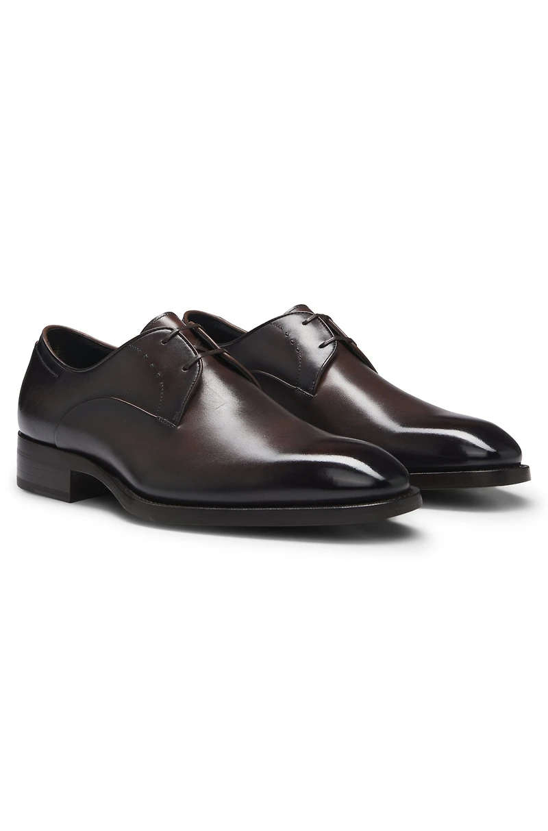 Derby shoes burnished leather