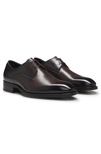 Derby shoes burnished leather