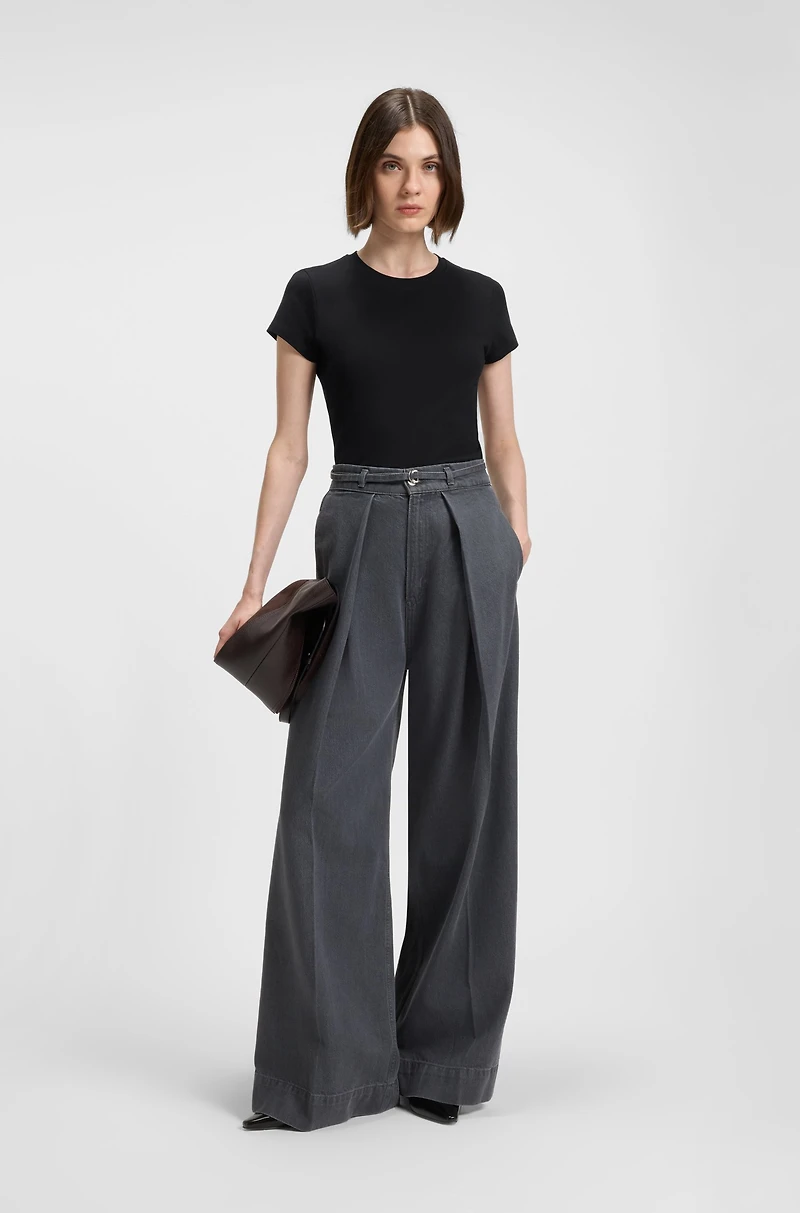 Lustrous-piping T-shirt cotton crepe