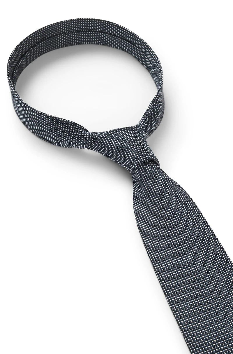 Micro-pattern tie in silk