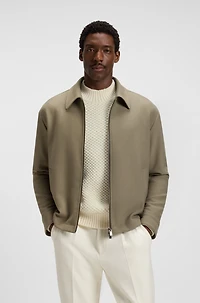 Relaxed-fit jacket stretch fabric with wing collar