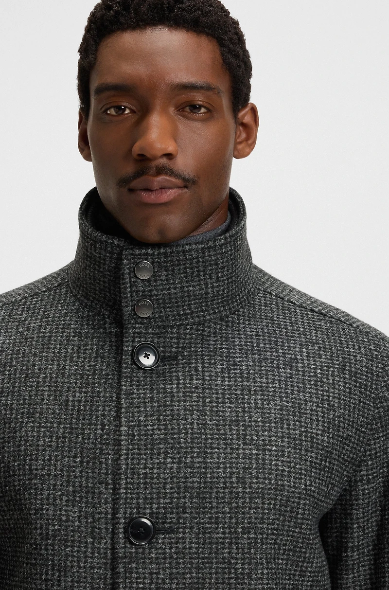 Regular-fit coat with inner layer