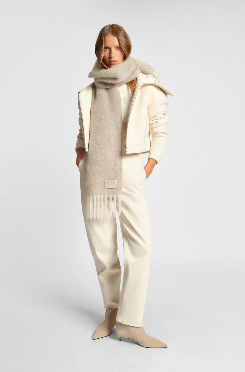 Italian-made scarf with fringing