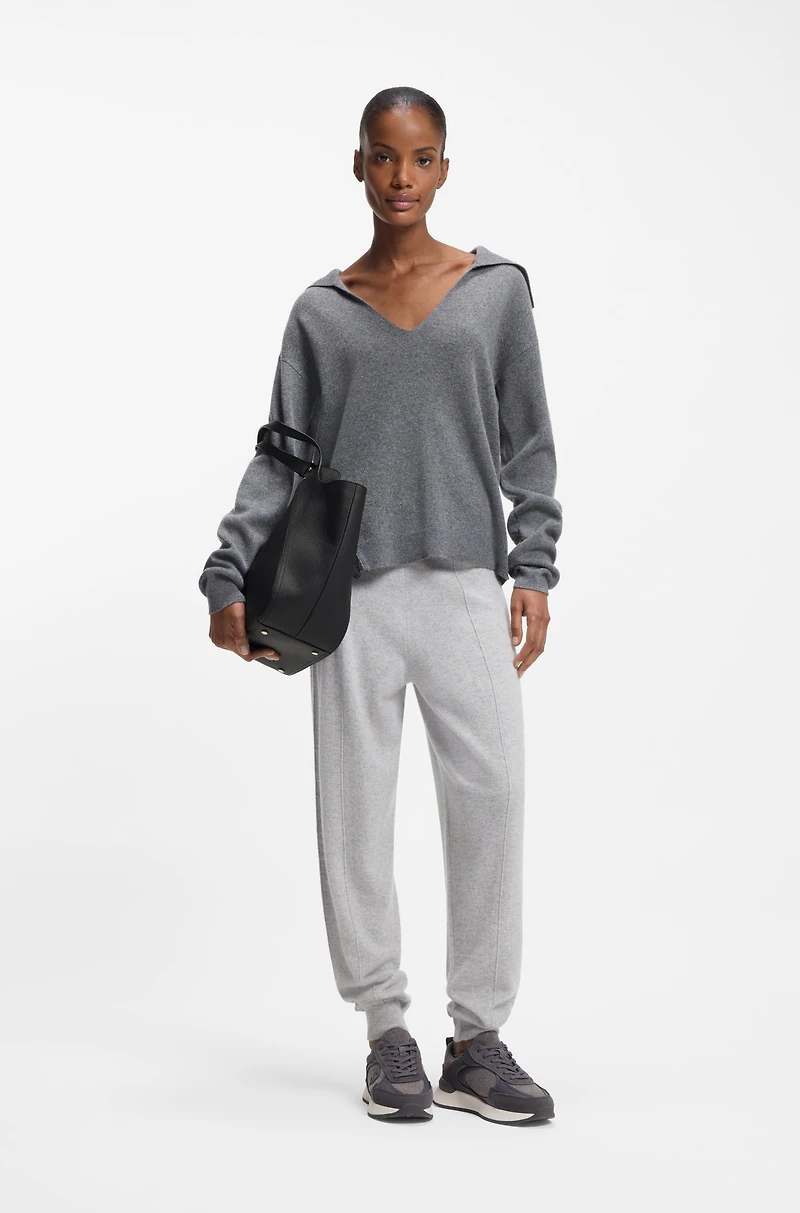 Logo-lettering tote bag in grained leather