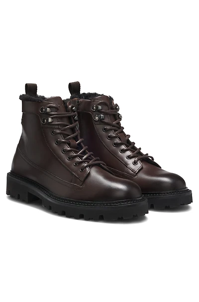 Leather half boots with faux-fur lining