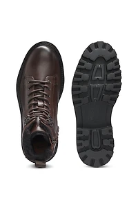 Leather half boots with faux-fur lining