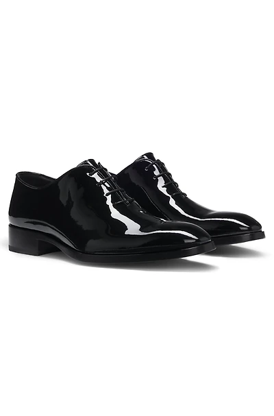 Oxford shoes patent leather