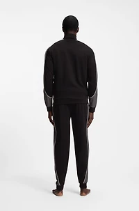 Contrast-detail zip-up jacket a cotton blend