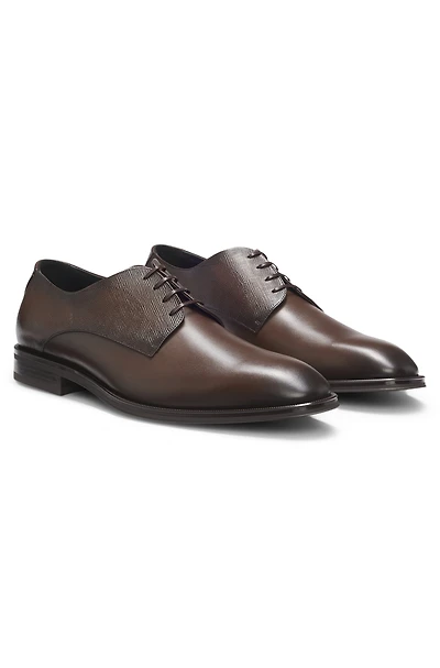 Derby shoes textured and smooth leather