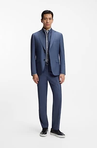 Slim-fit shirt structured performance-stretch fabric