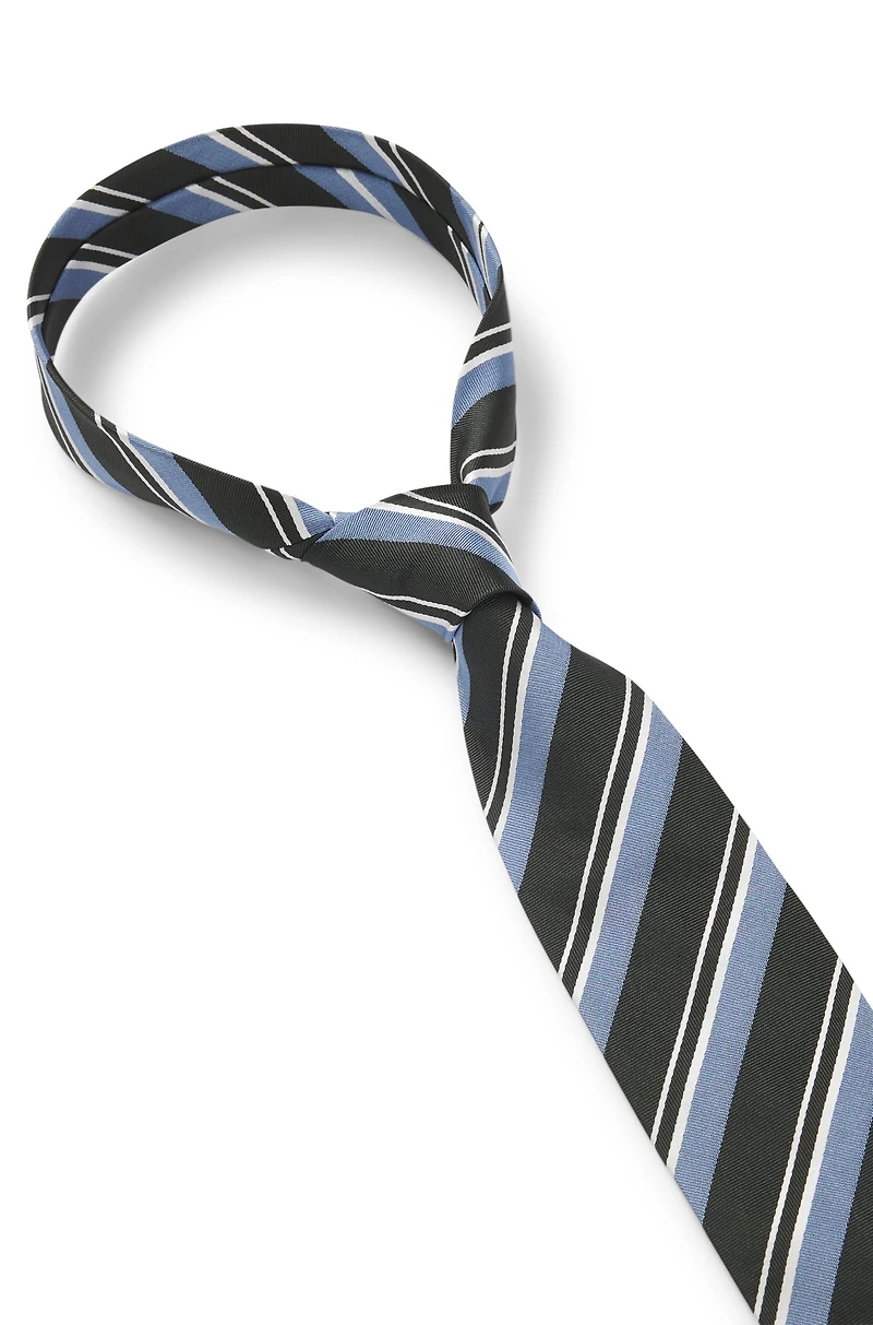 Silk tie with jacquard pattern
